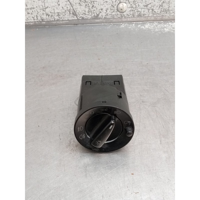 Recambio de mando luces para skoda octavia i (1u2) 1.9 tdi referencia OEM IAM 3B0941531A 04052001 1997