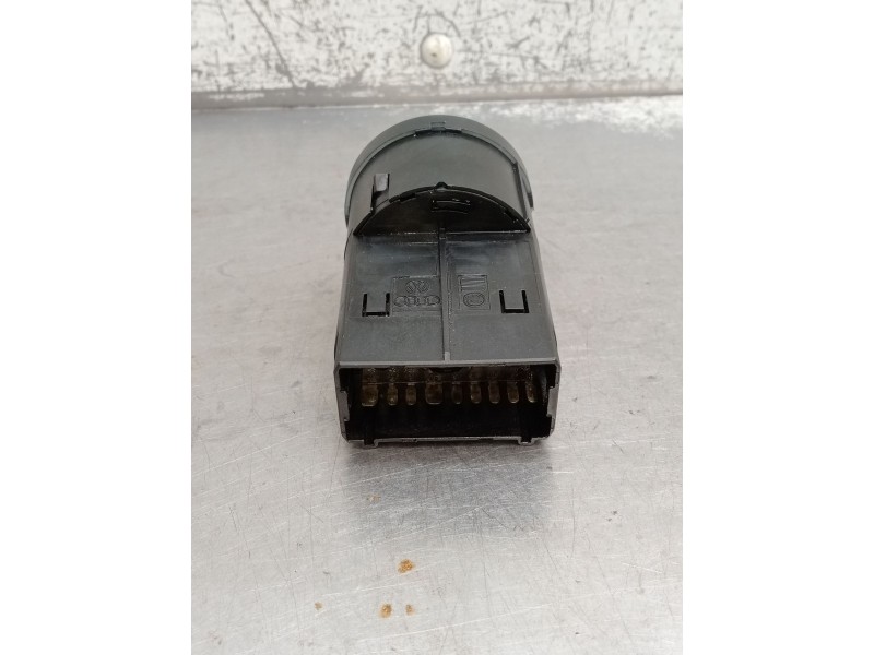 Recambio de mando luces para skoda octavia i (1u2) 1.9 tdi referencia OEM IAM 3B0941531A 04052001 1997