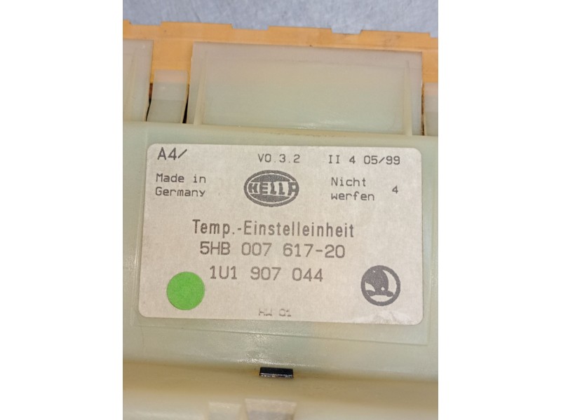 Recambio de mando calefaccion / aire acondicionado para skoda octavia i (1u2) 1.9 tdi referencia OEM IAM 5HB00761720 1U1907044 1