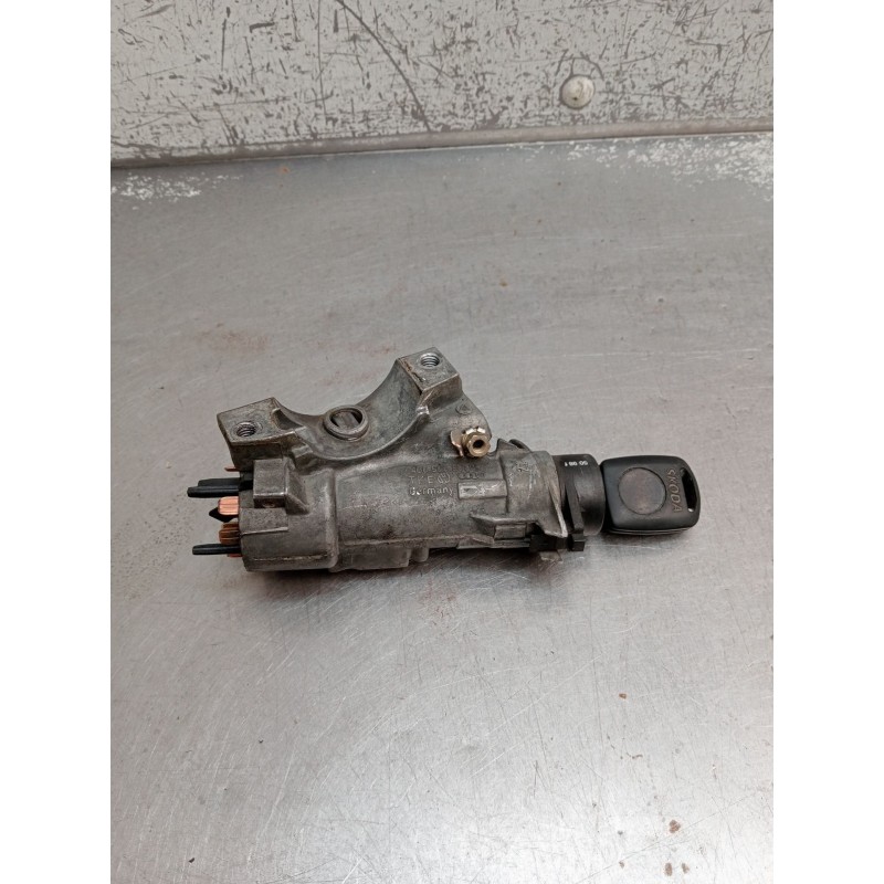 Recambio de conmutador de arranque para skoda octavia i (1u2) 1.9 tdi referencia OEM IAM 4B0905851C  1997