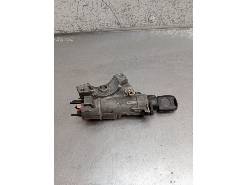 Recambio de conmutador de arranque para skoda octavia i (1u2) 1.9 tdi referencia OEM IAM 4B0905851C  1997