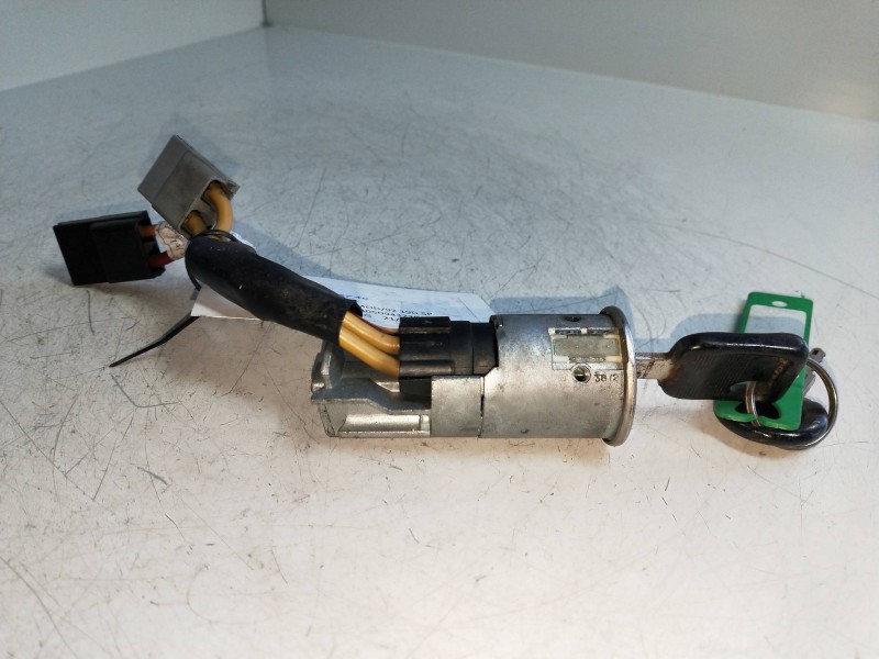 Recambio de conmutador de arranque para renault 19 (b/c/l53) 1.9 dt referencia OEM IAM    Recambio de conmutador de arranque para renault 19 (b/c/l53) 1.9 dt referencia OEM IAM