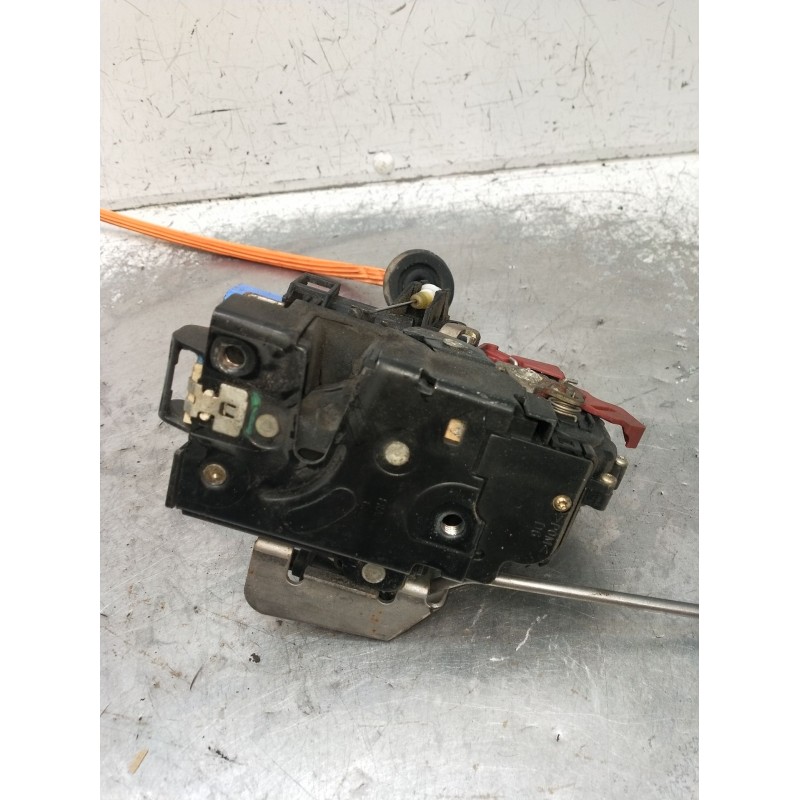 Recambio de motor cierre centralizado delantero derecho para audi a3 (8p1) 2.0 tdi 16v referencia OEM IAM 164E1837016 3P 2004