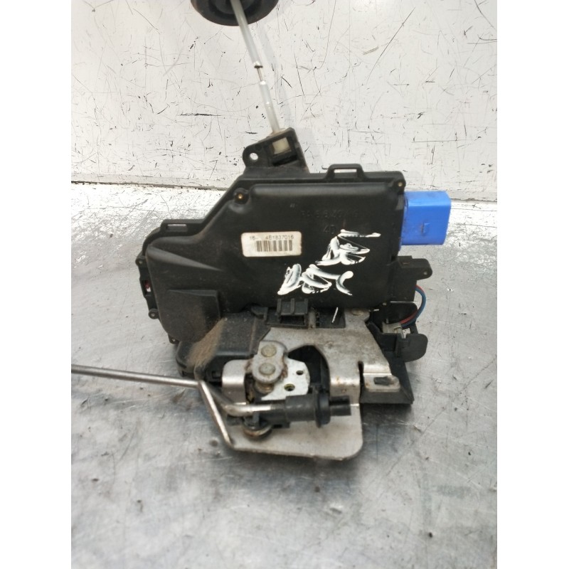 Recambio de motor cierre centralizado delantero derecho para audi a3 (8p1) 2.0 tdi 16v referencia OEM IAM 164E1837016 3P 2004