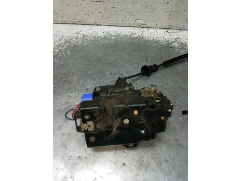 Recambio de motor cierre centralizado delantero derecho para skoda fabia i (6y2) 1.4 tdi referencia OEM IAM 3B1837016BP 5P 2000