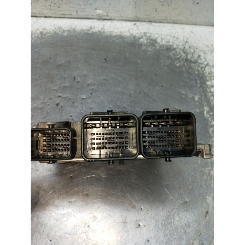 Recambio de centralita motor uce para citroën c4 i (lc_) 1.6 vti 120 referencia OEM IAM 0261201863 9666235880 1039S30285 2006 ME