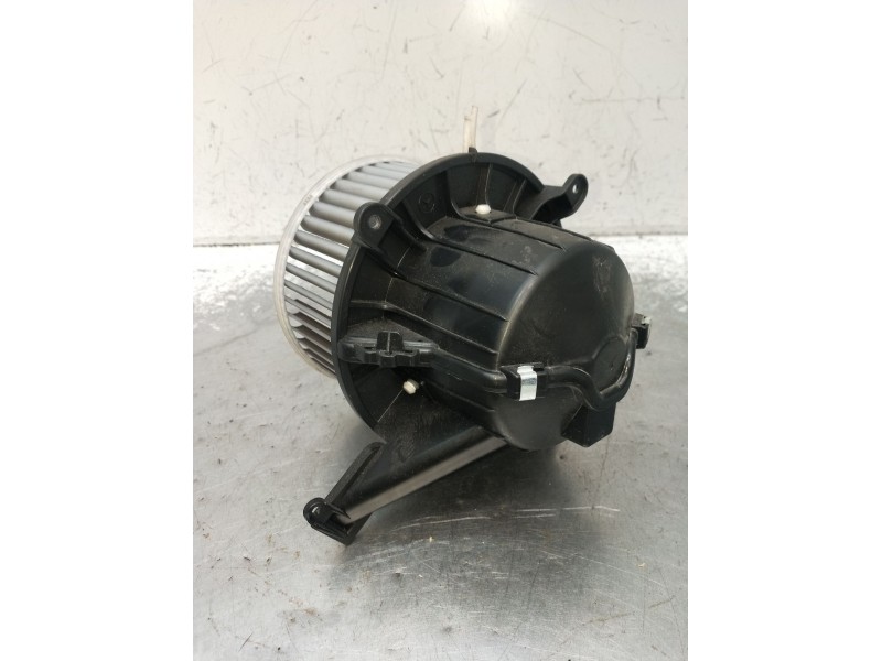 Recambio de motor calefaccion para mercedes-benz clase v (w447) v 200 cdi / d (447.811, 447.813, 447.815) referencia OEM IAM BZ7