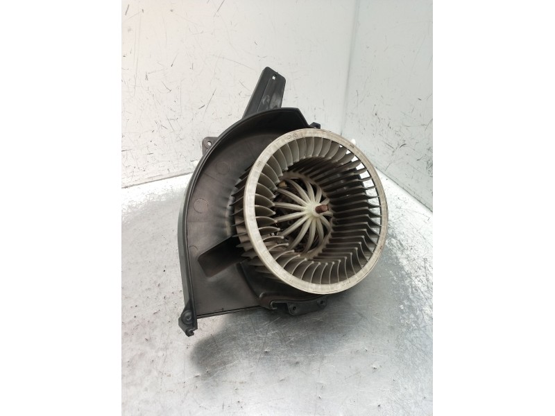 Recambio de motor calefaccion para seat ibiza iii (6l1) 1.2 12v referencia OEM IAM 6Q1820015G A1916 2006