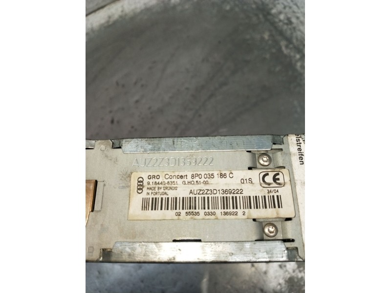Recambio de sistema audio / radio cd para audi a3 (8p1) 2.0 tdi 16v referencia OEM IAM 8P0035186C 9184408351 2004