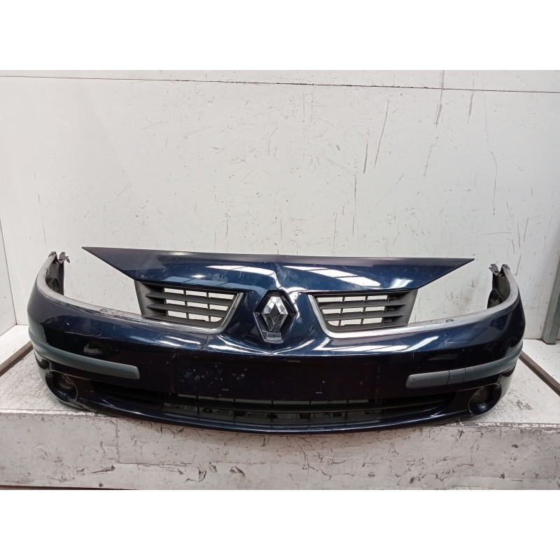 Recambio de paragolpes delantero para renault laguna ii (bg0/1_) 1.6 16v (bg1g, bg1h) referencia OEM IAM   
