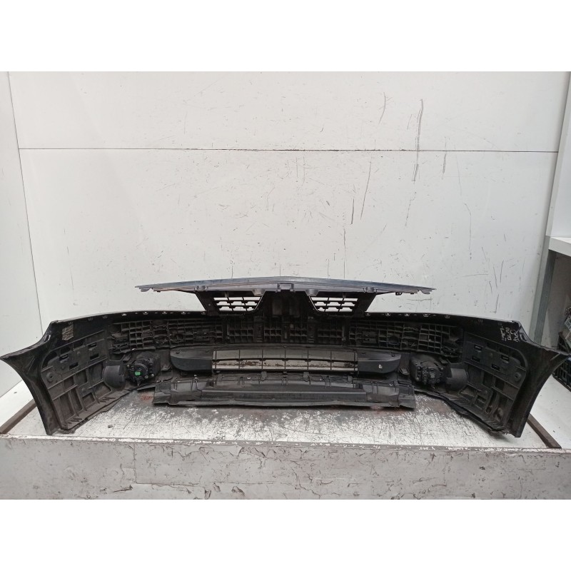 Recambio de paragolpes delantero para renault laguna ii (bg0/1_) 1.6 16v (bg1g, bg1h) referencia OEM IAM   
