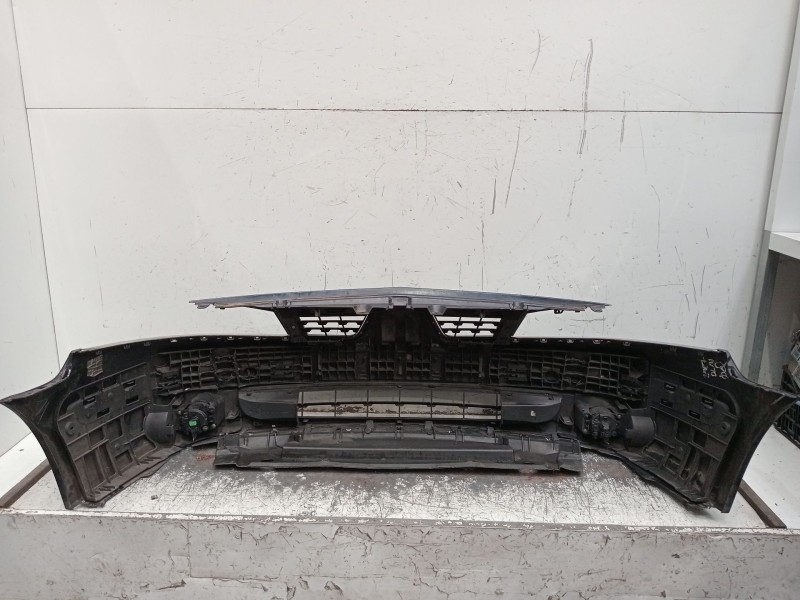 Recambio de paragolpes delantero para renault laguna ii (bg0/1_) 1.6 16v (bg1g, bg1h) referencia OEM IAM   