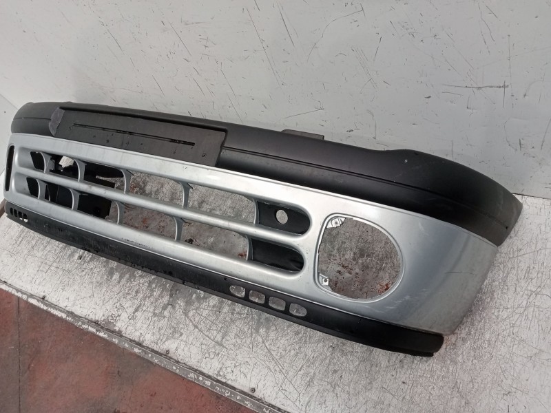 Recambio de paragolpes delantero para renault clio ii (bb_, cb_) 1.9 d (b/cb0j) referencia OEM IAM   