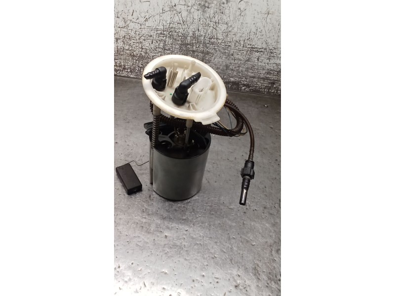 Recambio de bomba combustible para audi a4 b7 avant (8ed) 1.8 t quattro referencia OEM IAM A2C53103689  05