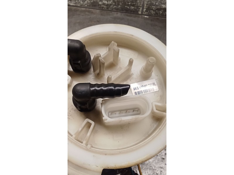 Recambio de bomba combustible para audi a4 b7 avant (8ed) 1.8 t quattro referencia OEM IAM A2C53103689  05