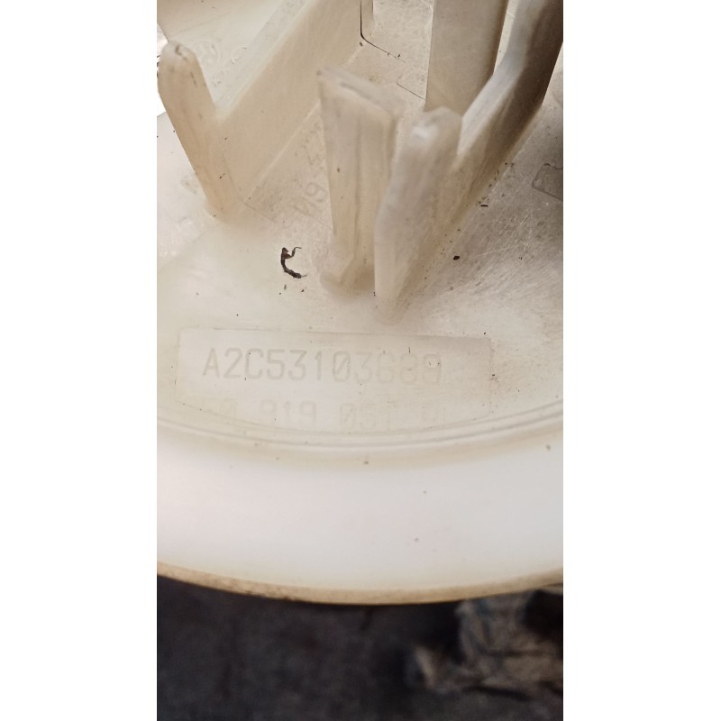 Recambio de bomba combustible para audi a4 b7 avant (8ed) 1.8 t quattro referencia OEM IAM A2C53103689  05