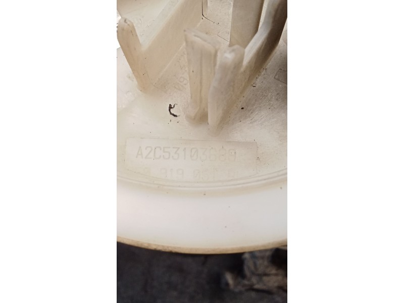 Recambio de bomba combustible para audi a4 b7 avant (8ed) 1.8 t quattro referencia OEM IAM A2C53103689  05