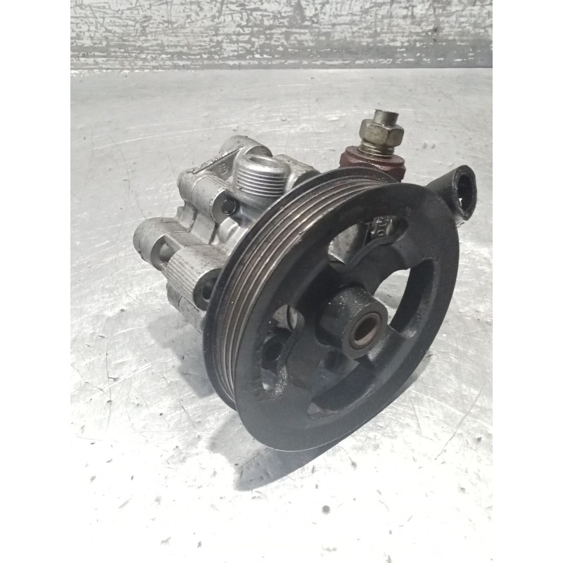Recambio de bomba direccion para toyota avensis sedán (_t25_) 2.0 d-4d (cdt250_) referencia OEM IAM   