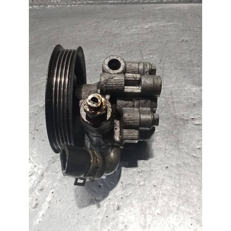 Recambio de bomba direccion para toyota avensis sedán (_t25_) 2.0 d-4d (cdt250_) referencia OEM IAM   