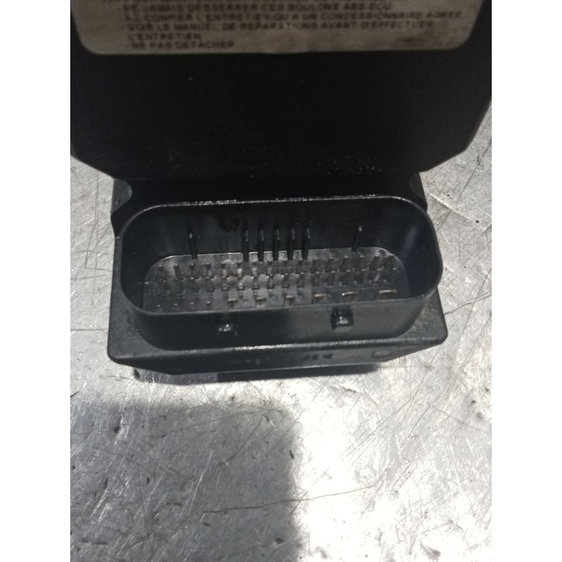 Recambio de abs para toyota avensis sedán (_t25_) 2.0 d-4d (cdt250_) referencia OEM IAM   03