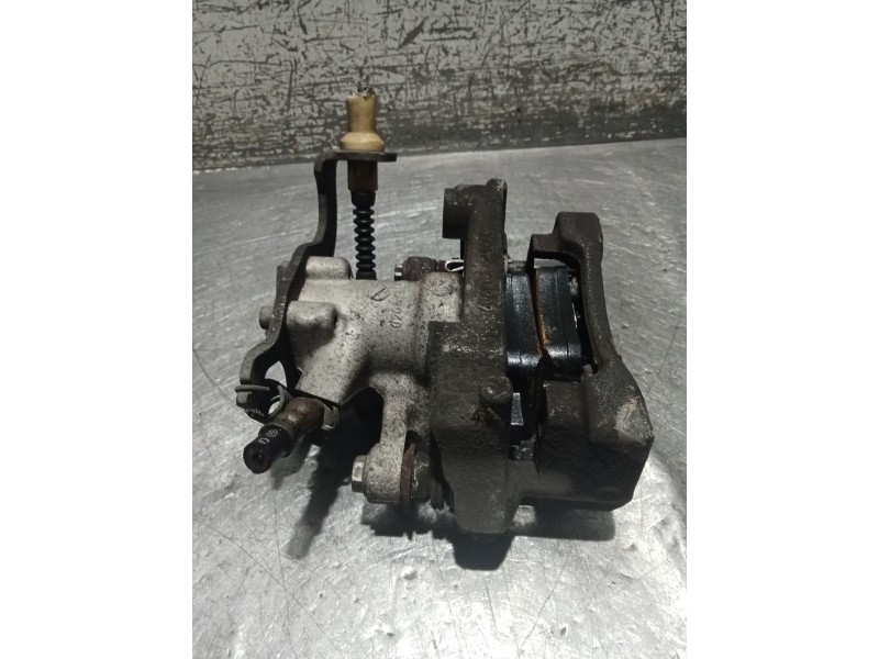 Recambio de pinza freno trasera derecha para toyota auris (_e15_) 1.4 d-4d (nde150_) referencia OEM IAM   06