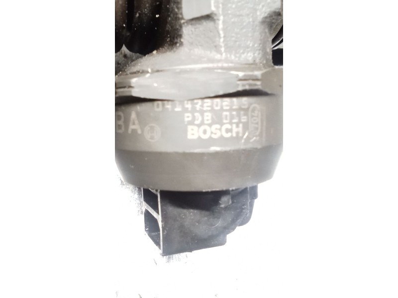 Recambio de inyector para volkswagen golf v (1k1) 1.9 tdi referencia OEM IAM 038130073AG 0414720215 BOSCH