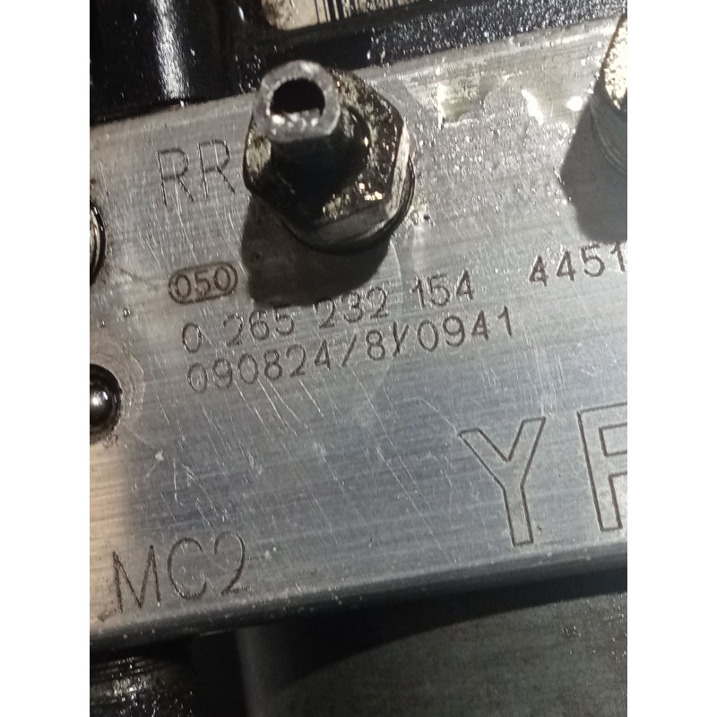 Recambio de abs para toyota auris (_e15_) 1.4 d-4d (nde150_) referencia OEM IAM 02658000827 0265232154 4451002230 06