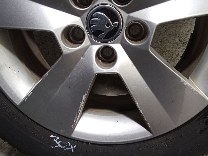 Recambio de juego llantas para skoda fabia iii (nj3) 1.0 referencia OEM IAM 185/60 R15 84H  VER FOTOS