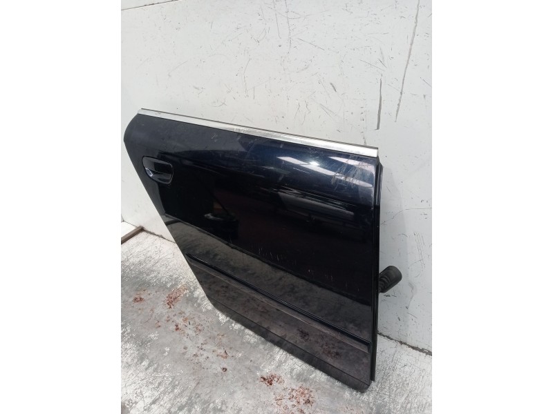 Recambio de puerta trasera derecha para audi a4 b7 avant (8ed) 1.8 t quattro referencia OEM IAM   2005