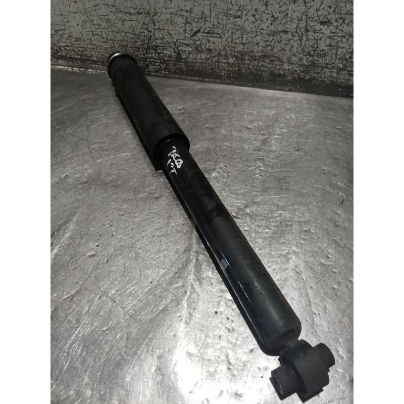 Recambio de amortiguador trasero izquierdo para toyota auris (_e15_) 1.4 d-4d (nde150_) referencia OEM IAM   06