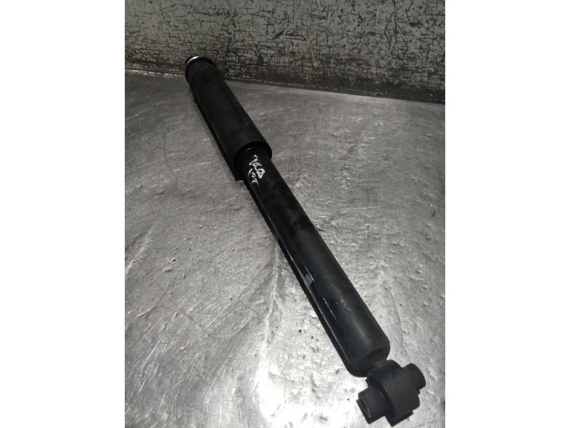 Recambio de amortiguador trasero izquierdo para toyota auris (_e15_) 1.4 d-4d (nde150_) referencia OEM IAM   06