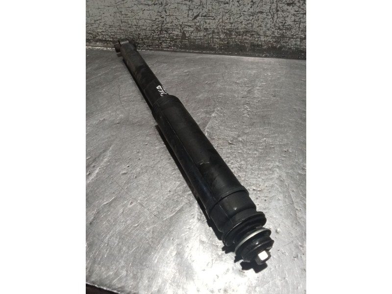 Recambio de amortiguador trasero izquierdo para toyota auris (_e15_) 1.4 d-4d (nde150_) referencia OEM IAM   06