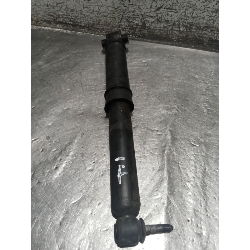 Recambio de amortiguador trasero izquierdo para renault megane ii coupé-cabriolet (em0/1_) 1.9 dci referencia OEM IAM   03
