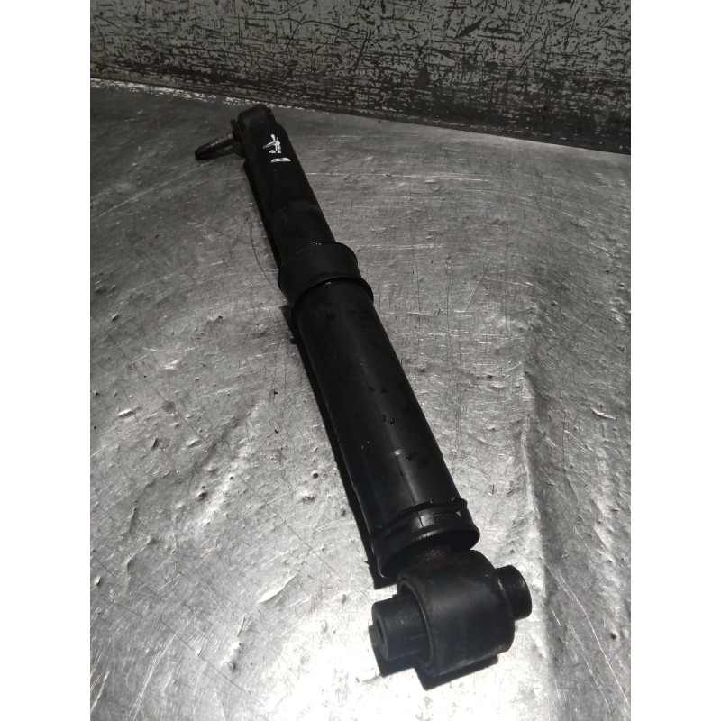 Recambio de amortiguador trasero izquierdo para renault megane ii coupé-cabriolet (em0/1_) 1.9 dci referencia OEM IAM   03