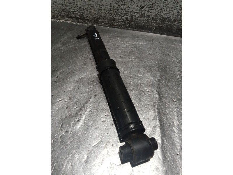 Recambio de amortiguador trasero izquierdo para renault megane ii coupé-cabriolet (em0/1_) 1.9 dci referencia OEM IAM   03