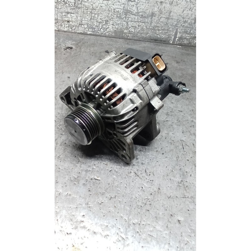 Recambio de alternador para kia cee´d hatchback (ed) 1.6 crdi 115 referencia OEM IAM 373002A110 120A 06