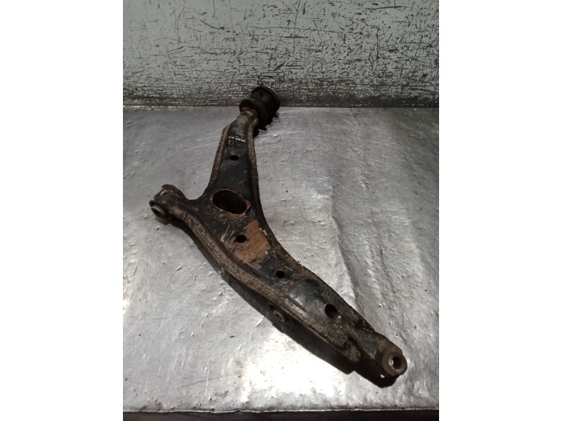 Recambio de brazo suspension inferior delantero derecho para honda cr-v i (rd) 2.0 16v 4wd (rd1, rd3) referencia OEM IAM   96