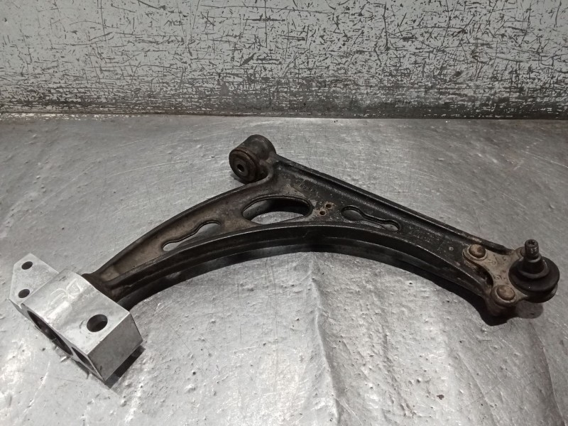 Recambio de brazo suspension inferior delantero derecho para audi a3 (8p1) 2.0 tdi 16v referencia OEM IAM 1K0501530C  