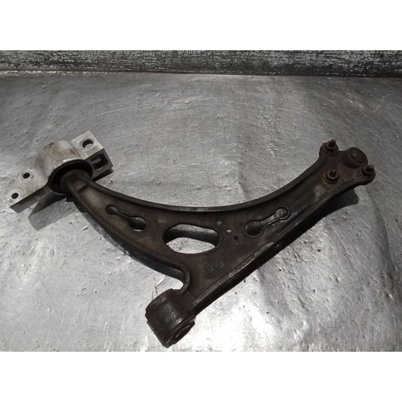 Recambio de brazo suspension inferior delantero derecho para audi a3 (8p1) 2.0 tdi 16v referencia OEM IAM 1K0501530C  