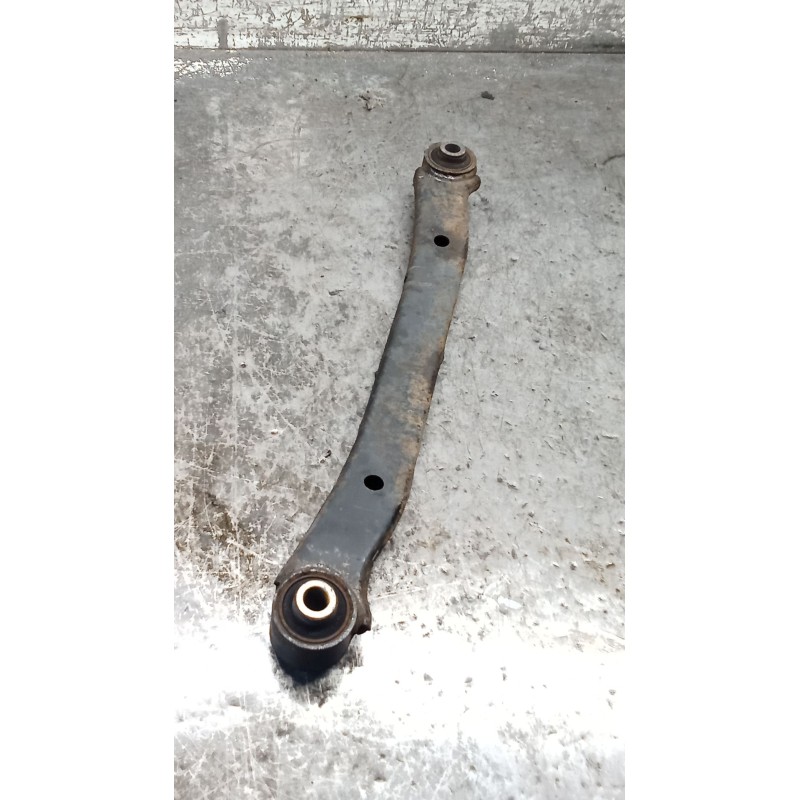 Recambio de brazo suspension superior trasero izquierdo para kia cee´d hatchback (ed) 1.6 crdi 115 referencia OEM IAM  POSTERIOR