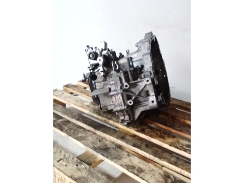 Recambio de caja cambios para toyota avensis sedán (_t25_) 2.0 d-4d (cdt250_) referencia OEM IAM  5V 