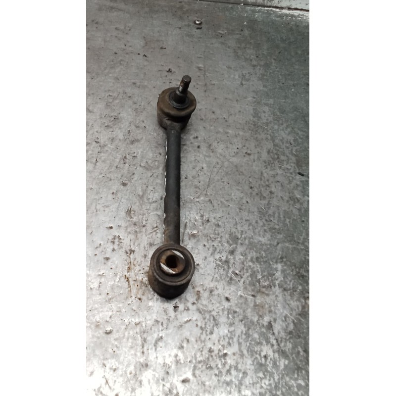 Recambio de brazo suspension superior trasero derecho para kia cee´d hatchback (ed) 1.6 crdi 115 referencia OEM IAM  ANTERIOR 06