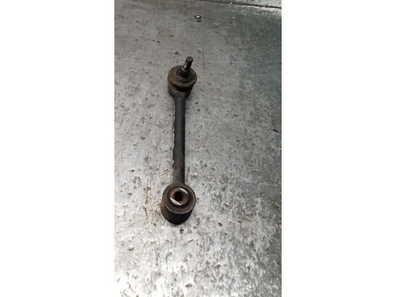 Recambio de brazo suspension superior trasero derecho para kia cee´d hatchback (ed) 1.6 crdi 115 referencia OEM IAM  ANTERIOR 06