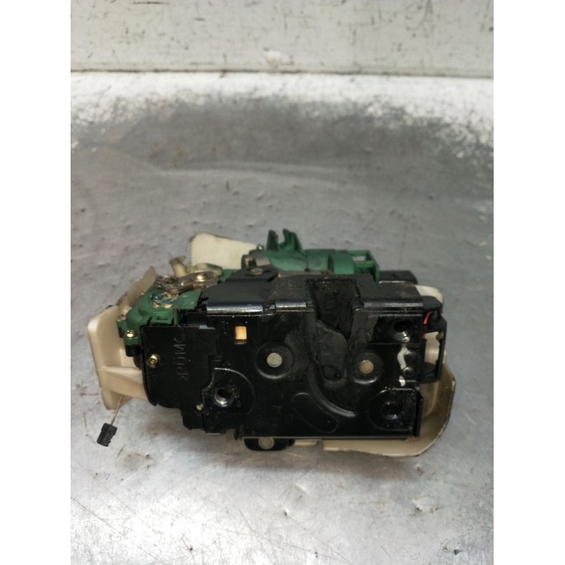 Recambio de motor cierre centralizado delantero izquierdo para volkswagen passat b5.5 (3b3) 1.9 tdi referencia OEM IAM  5P 2001