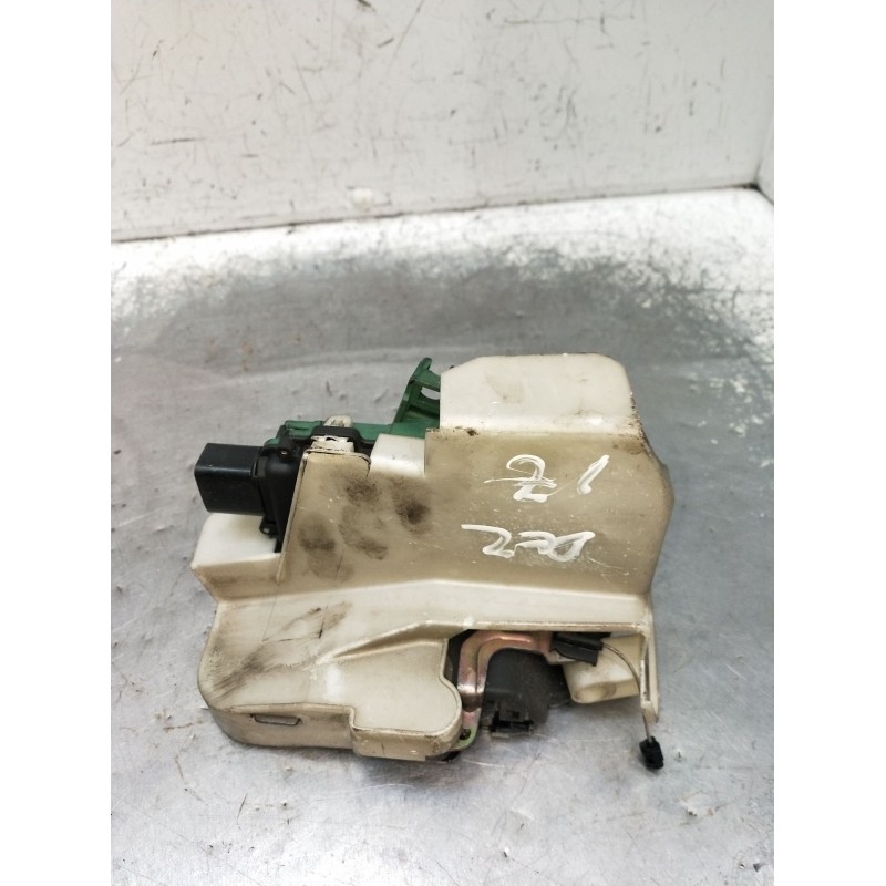 Recambio de motor cierre centralizado delantero izquierdo para volkswagen passat b5.5 (3b3) 1.9 tdi referencia OEM IAM  5P 2001
