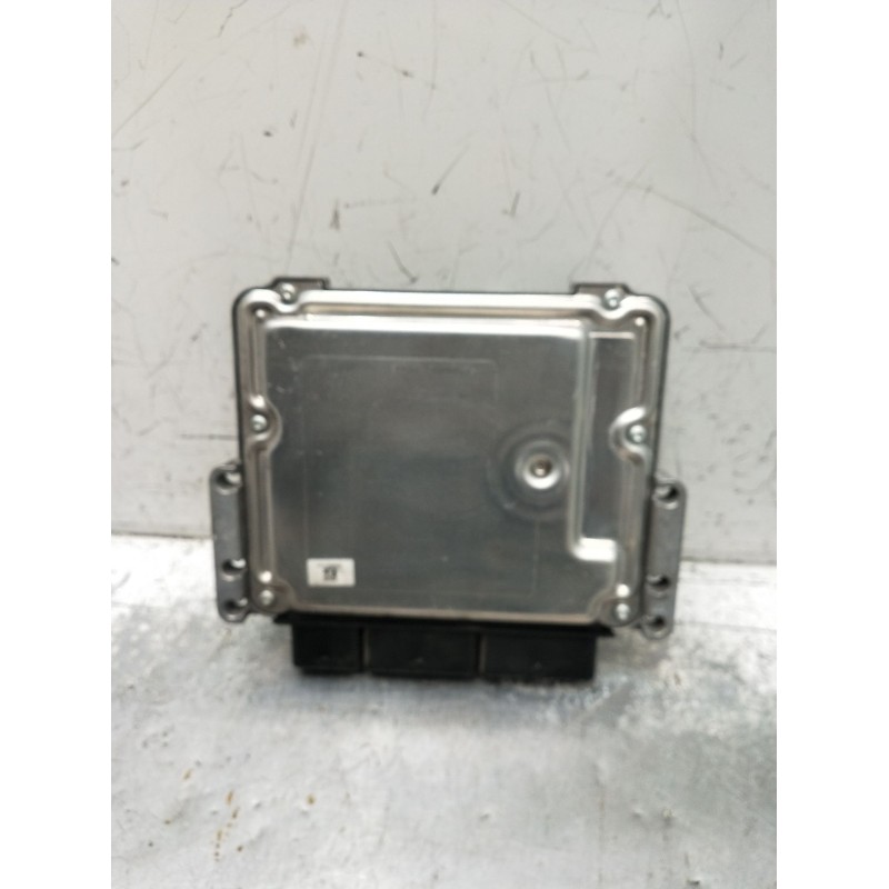 Recambio de centralita motor uce para dacia sandero ii (b8_) 1.5 dci referencia OEM IAM 0281032811 237106319R 1039S92503 2012