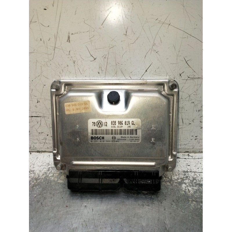 Recambio de centralita motor uce para volkswagen passat b5.5 (3b3) 1.9 tdi referencia OEM IAM 0281010944 038906019GL EDC15P 2001