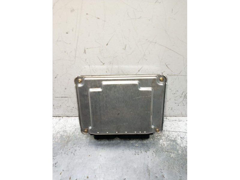 Recambio de centralita motor uce para volkswagen passat b5.5 (3b3) 1.9 tdi referencia OEM IAM 0281010944 038906019GL EDC15P 2001