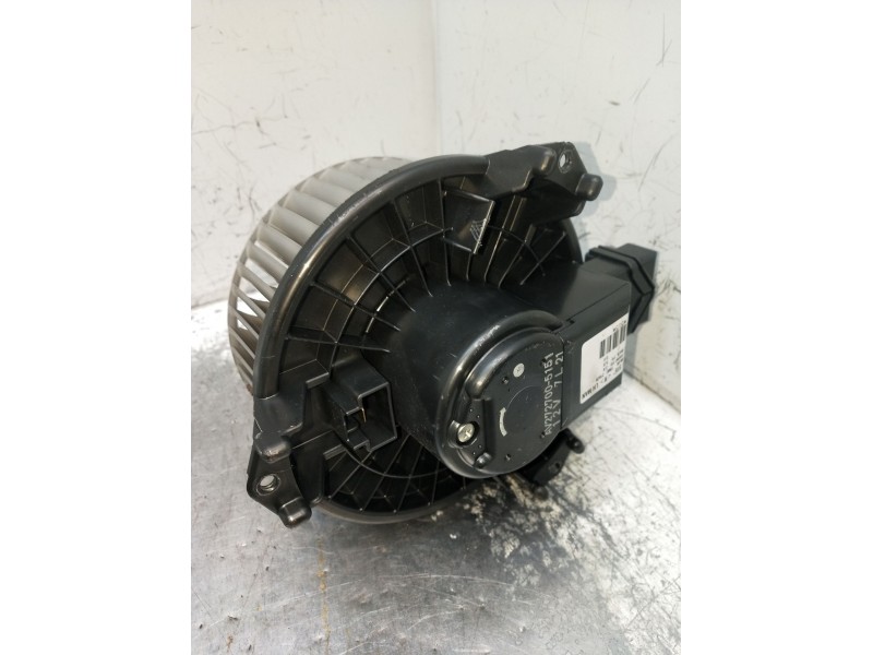 Recambio de motor calefaccion para toyota auris (_e15_) 1.4 d-4d (nde150_) referencia OEM IAM AV2727005151  2006