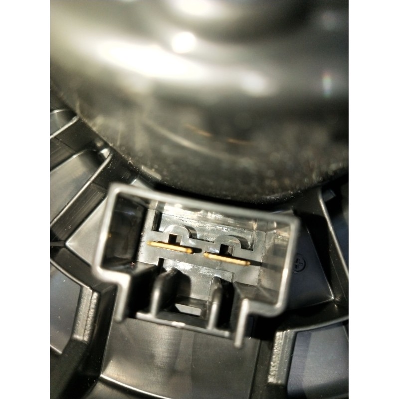 Recambio de motor calefaccion para toyota auris (_e15_) 1.4 d-4d (nde150_) referencia OEM IAM AV2727005151  2006